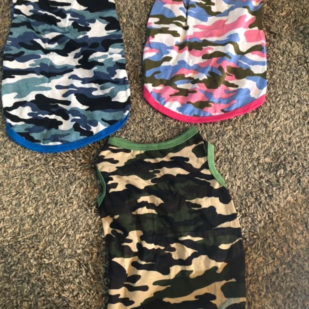 3 pack small breed Camo shirts size medium